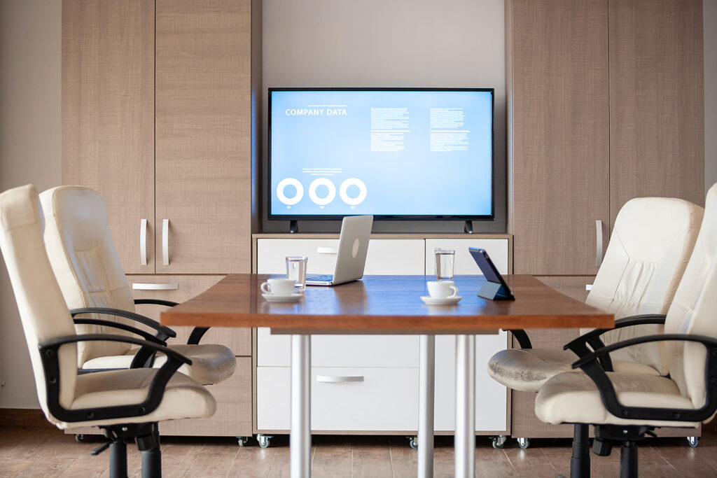 Modern Office Tables For The Conference Room
