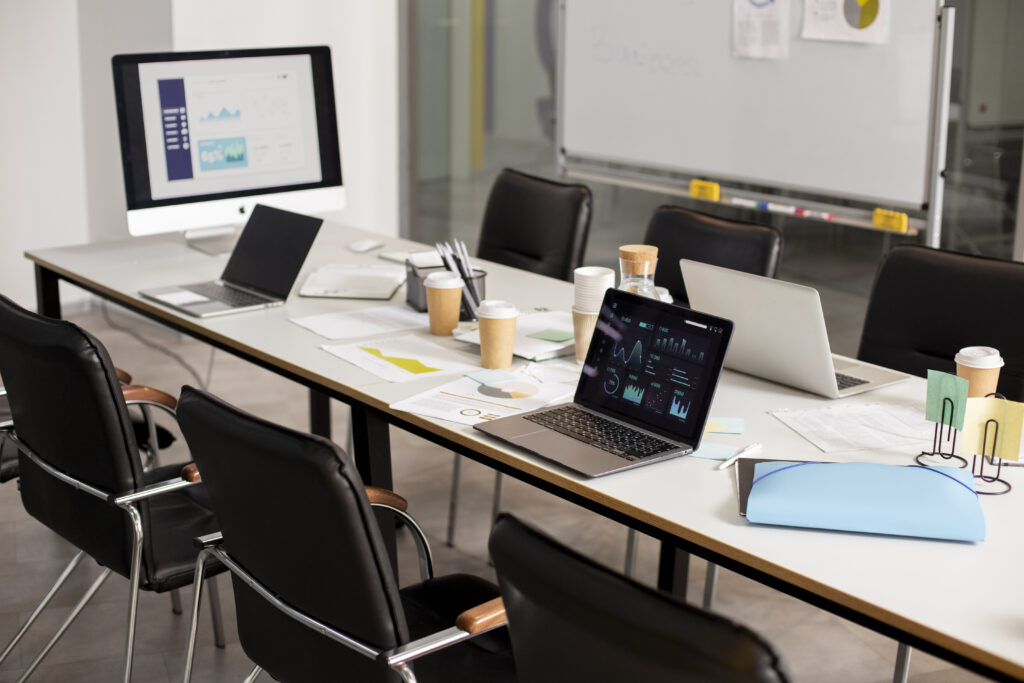 Smart office furniture Canada